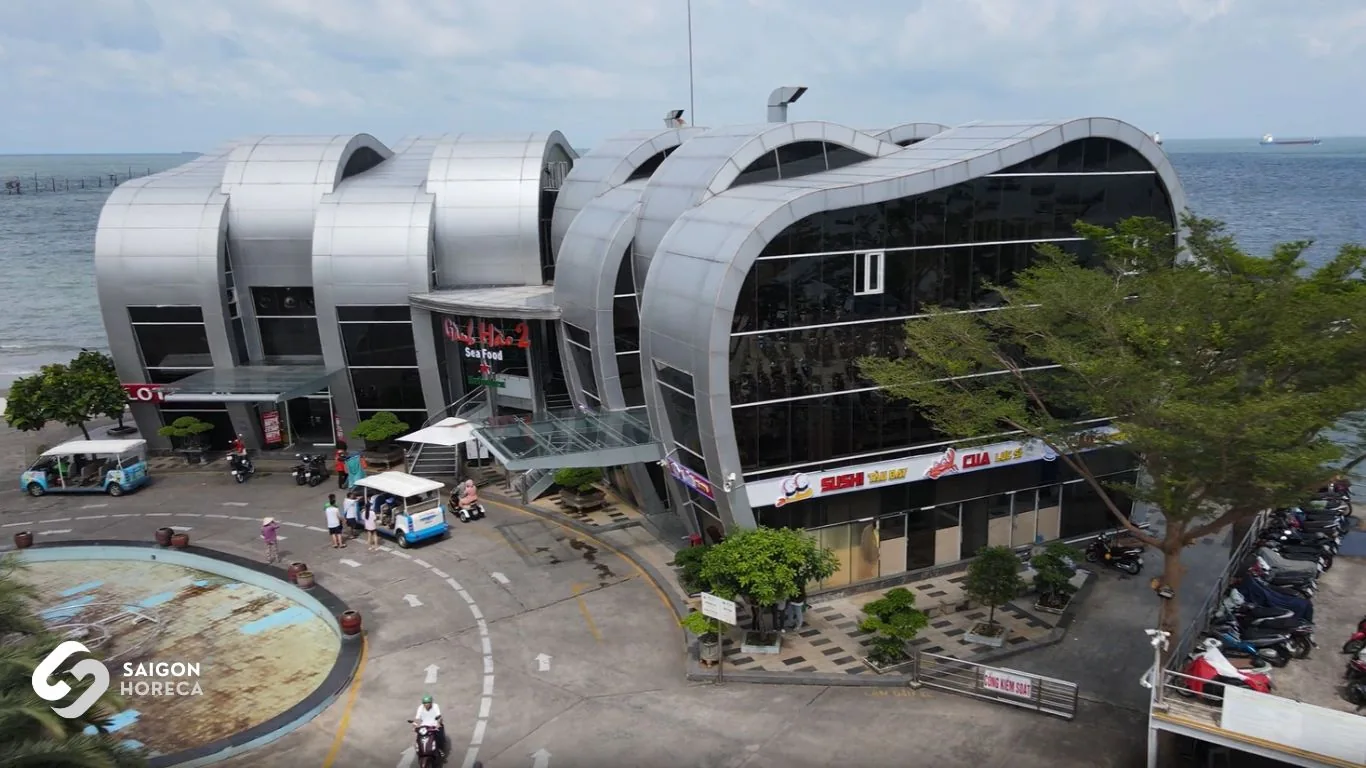 Mái vòm Aluminium ánh bạc